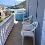 Caca -5 Min Walk To The Beach, Free Parking & Balcony In شقة كساميل