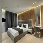 Caca -5 Min Walk To The Beach, Free Parking & Balcony In شقة