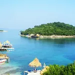 شقة Caca -5 Min Walk To The Beach, Free Parking & Balcony In