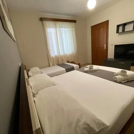 Caca Διαμέρισμα Εξαμίλιο