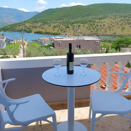 Caca -5 Min Walk To The Beach, Free Parking & Balcony In * Ksamil