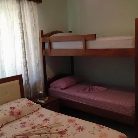 Caca -5 Min Walk To The Beach, Free Parking & Balcony In *