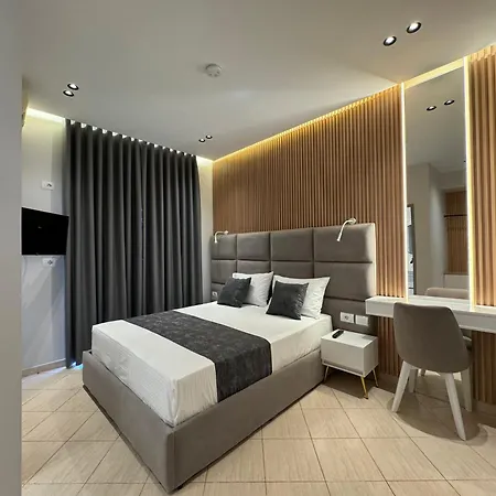 Caca -5 Min Walk To The Beach, Free Parking & Balcony In Lejlighed