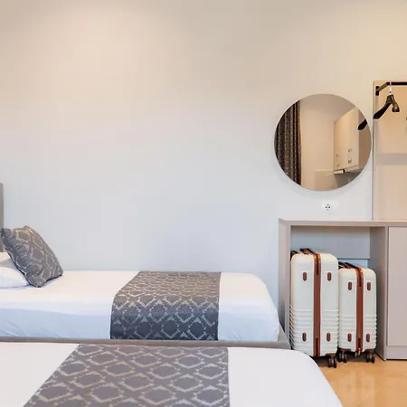 Caca -5 Min Walk To The Beach, Free Parking & Balcony In *