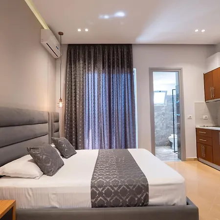 Caca -5 Min Walk To The Beach, Free Parking & Balcony In Lejlighed *