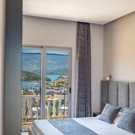 Caca -5 Min Walk To The Beach, Free Parking & Balcony In