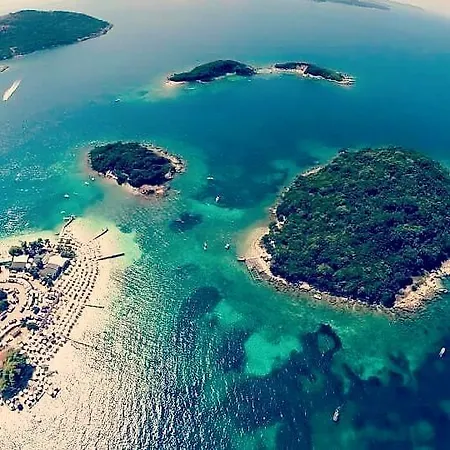 Caca -5 Min Walk To The Beach, Free Parking & Balcony In クサミル
