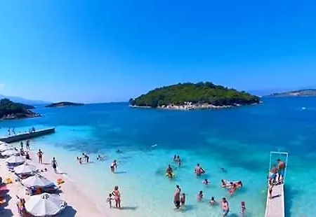 Caca -5 Min Walk To The Beach, Free Parking & Balcony In アパート *