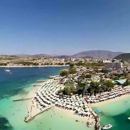 Caca -5 Min Walk To The Beach, Free Parking & Balcony In クサミル