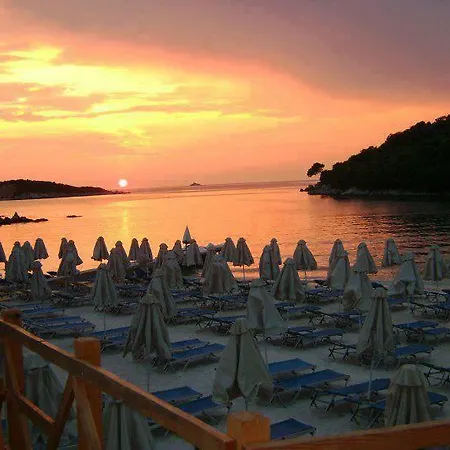 Caca -5 Min Walk To The Beach, Free Parking & Balcony In *