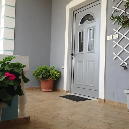 Lejlighed Caca -5 Min Walk To The Beach, Free Parking & Balcony In Ksamil