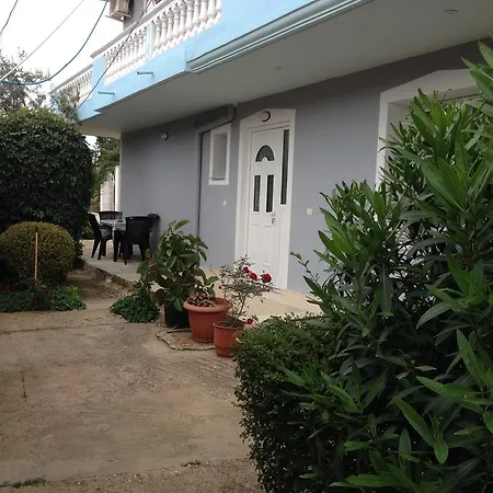 Διαμέρισμα Caca *